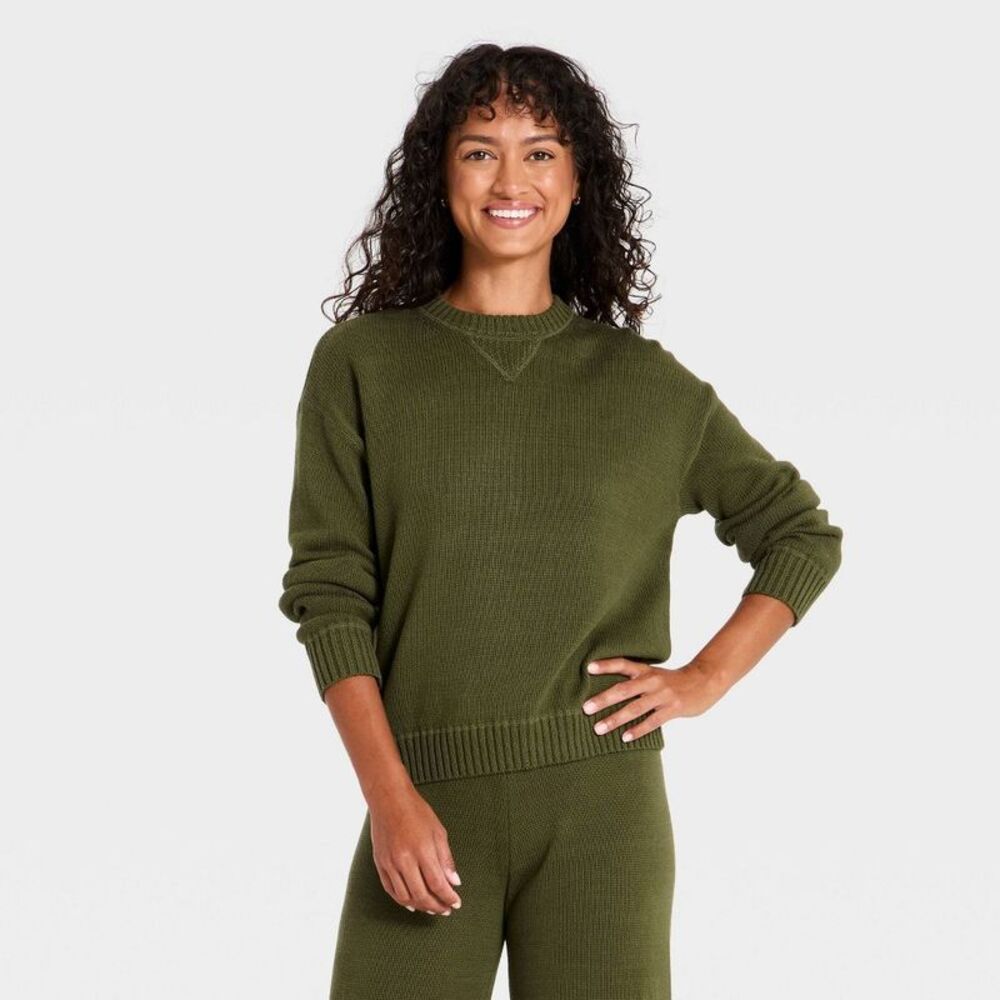 Women’s Crewneck Pullover- Universal Thread Olive Green S